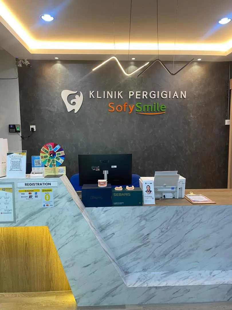 Kaunter pendaftaran Klinik Pergigian Sofy Smile